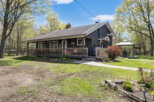 3 Tower Rd, Lombardy, ON, K0G1L0 | Card Image