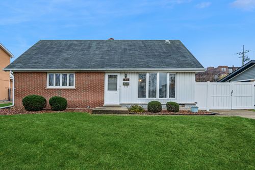 7101 Stanford Dr, Bridgeview, IL, 60455-2229 | Card Image