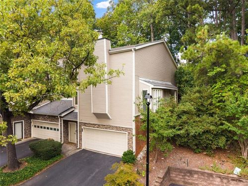18 Basswood Cir, Sandy Springs, GA, 30328-4515 | Card Image