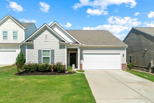 101 Carnaby St, Winder, GA, 30680-4377 | Card Image