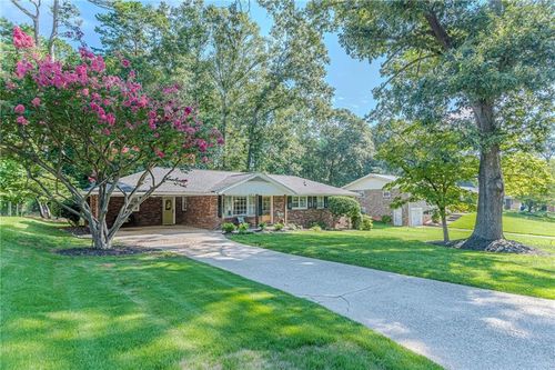 259 Diane Dr Se, Smyrna, GA, 30082-2111 | Card Image