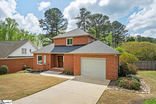 108 Commons Dr, Easley, SC, 29642-3700 | Card Image