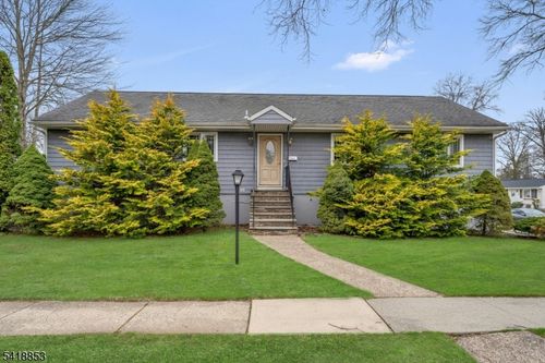 4 Jeffrey Rd, Wayne, NJ, 07470-6462 | Card Image