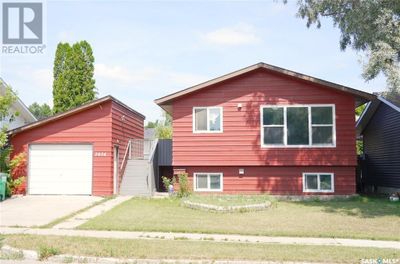 3434 33rd St W, House other with 5 bedrooms, 3 bathrooms and null parking in Saskatoon SK | Image 1