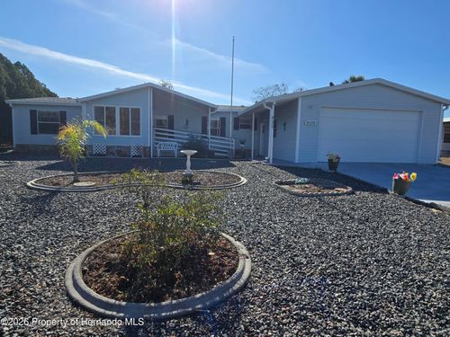 9175 Denmarsh Dr, Brooksville, FL, 34613-4948 | Card Image