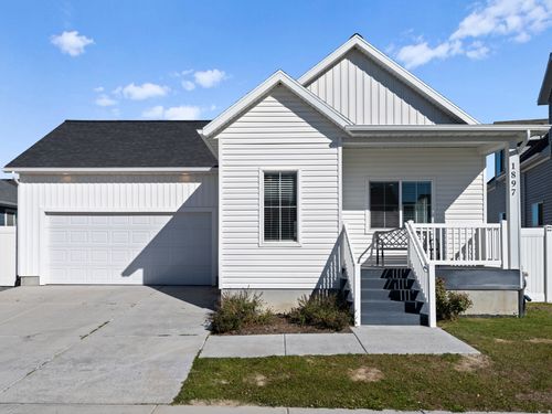 1897 E Magnolia Cir, Eagle Mountain, UT, 84005-4904 | Card Image