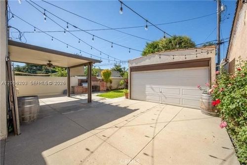 17855 Arrow Blvd, Fontana, CA, 92335-4012 | Card Image