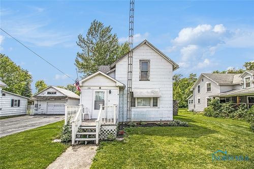 130 S 1st St, Hamler, OH, 43524-9502 | Card Image