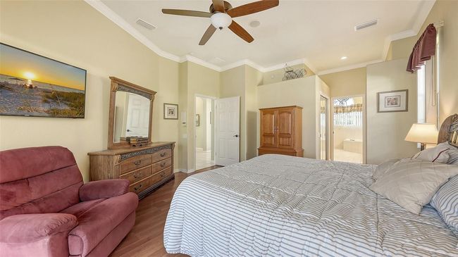 Master Bedroom | Image 39