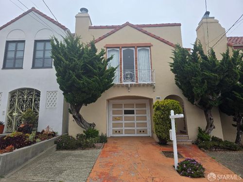 2124 18th Ave, San Francisco, CA, 94116-1856 | Card Image