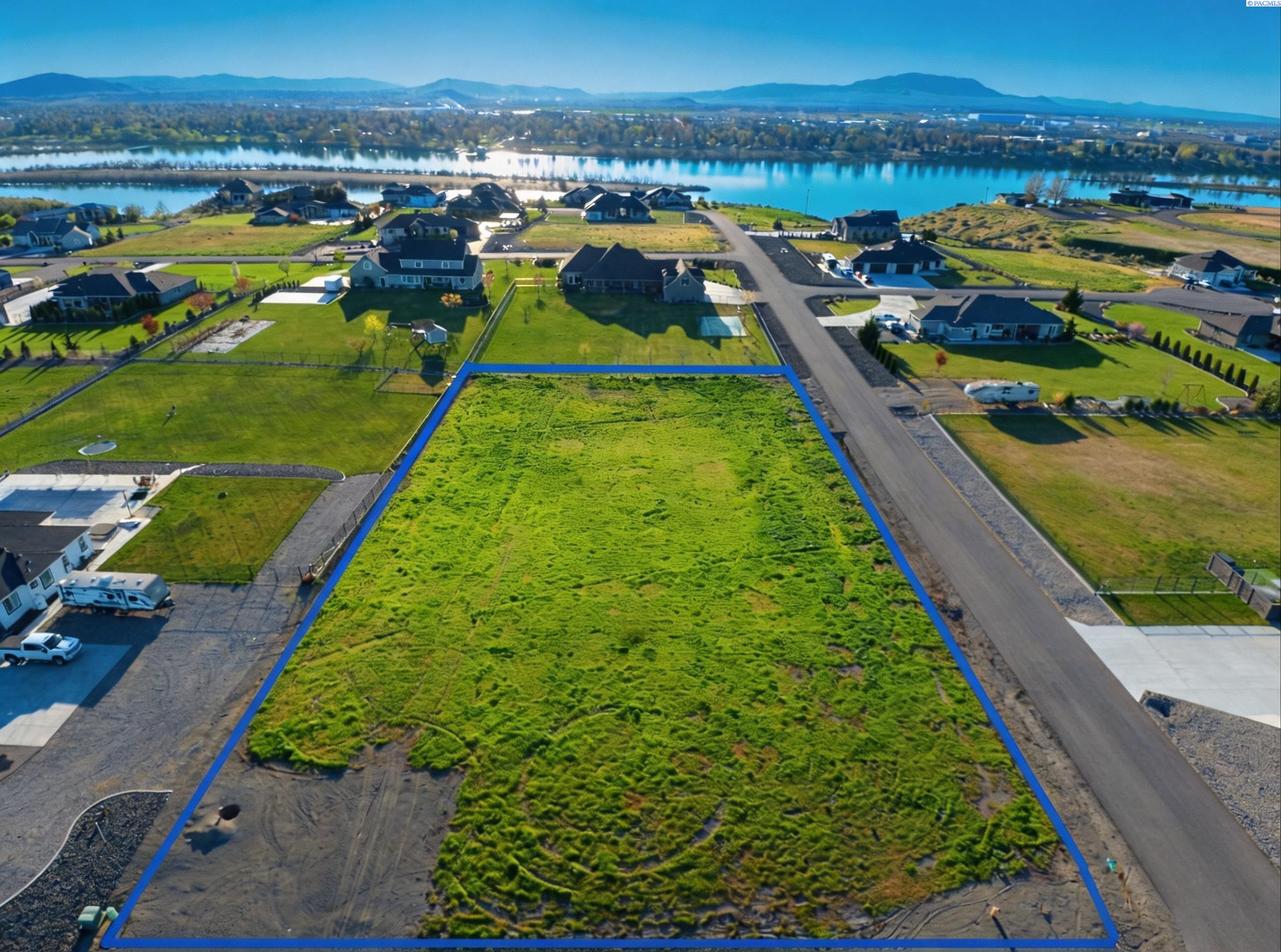 Land in Pasco