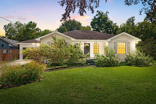10604 Park Ln, Houston, TX, 77093-4206 | Card Image