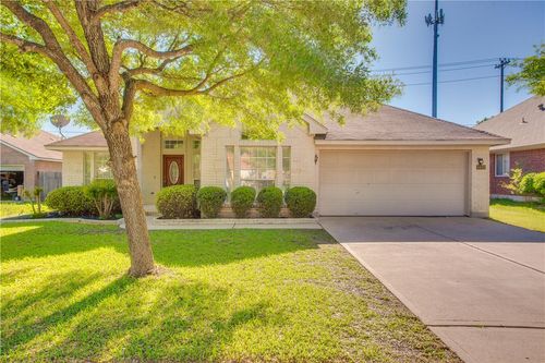 4439 Hunters Lodge Dr, Round Rock, TX, 78681-1018 | Card Image