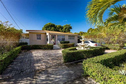 3180 Sw 2nd St, Miami, FL, 33135-2755 | Card Image