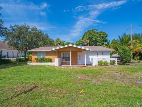 4585 30th Ave, Vero Beach, FL, 32967-1212 | Card Image
