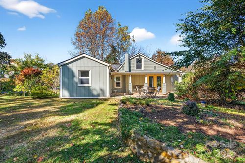 1-411 Hiawassee Ave, Black Mountain, NC, 28711-2828 | Card Image