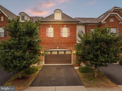 42578 Dreamweaver Dr, BRAMBLETON, VA, 20148-7626 | Card Image