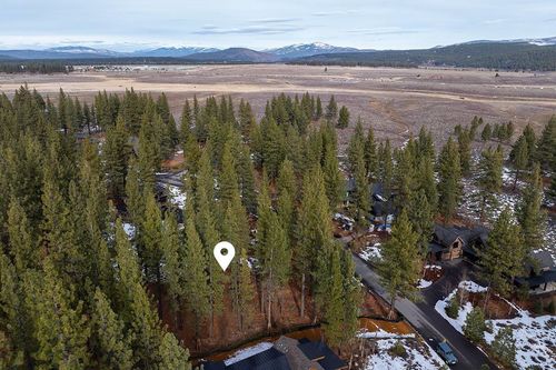 7540 Lahontan Dr, Truckee, CA, 96161-5141 | Card Image
