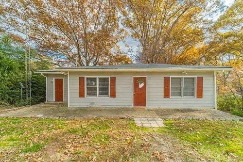 1202 Highway 124, hoschton, GA, 30548-3417 | Card Image