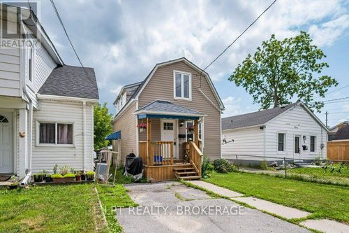 13 Kingscourt Ave, Kingston, ON, K7K4N6 | Card Image
