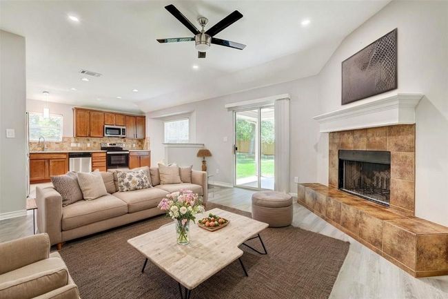 Photos marked as virtually staged are for visualization purposes only. Actual room dimensions and scale may vary. | Image 7