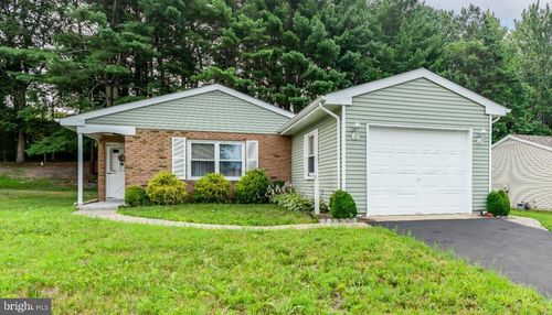 26 Kingston Way, Southampton, NJ, 08088-1211 | Card Image