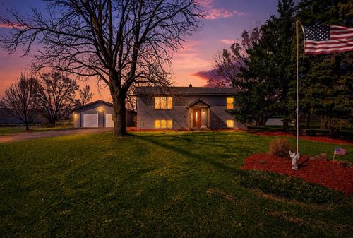 7481 State St, Clear Lake, MN, 55319-9647 | Card Image