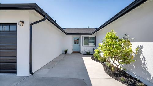 16281 Golden Gate Ln, Huntington Beach, CA, 92649 | Card Image