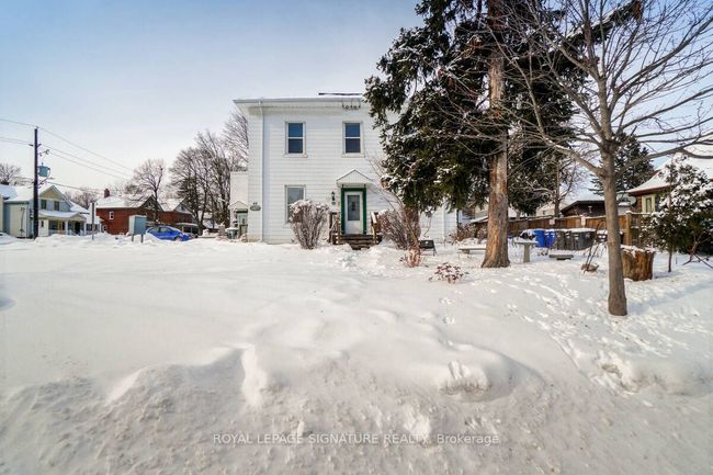 48 David St, Home with 10 bedrooms, 10 bathrooms and 11 parking in Brampton ON | Image 7