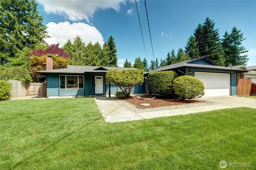 2131 105th Pl Se, Everett, WA, 98208-4243 | Card Image
