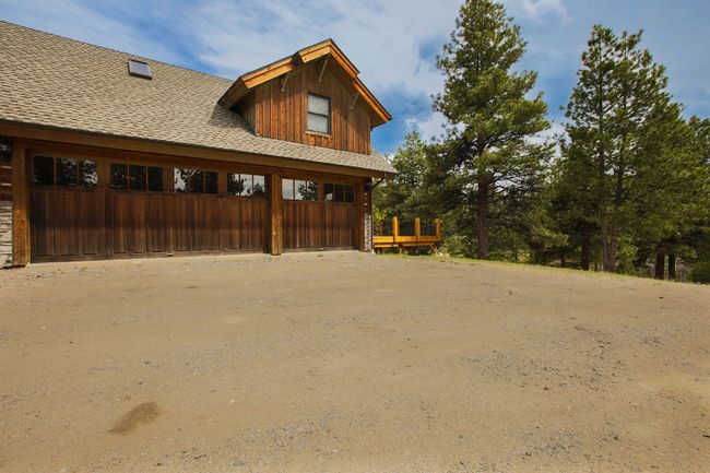 back view of home and pool room | Image 81