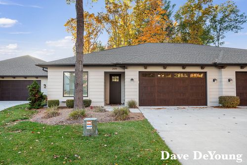 2019 Ottawa Beach Rd, Holland, MI, 49424-2477 | Card Image