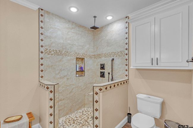 10708 C R 494, House other with 4 bedrooms, 2 bathrooms and null parking in Tyler TX | Image 14