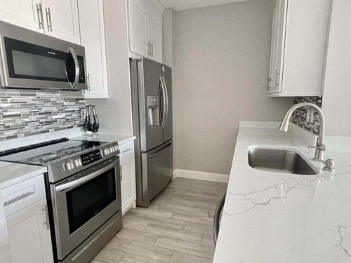 apt-431-630 S Sapodilla Ave, West Palm Beach, FL, 33401-4186 | Card Image