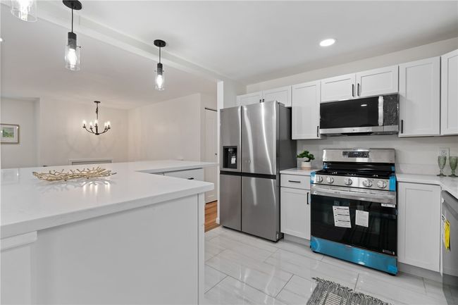 213 Thistle Dr, House other with 3 bedrooms, 2 bathrooms and null parking in West Mifflin PA | Image 5
