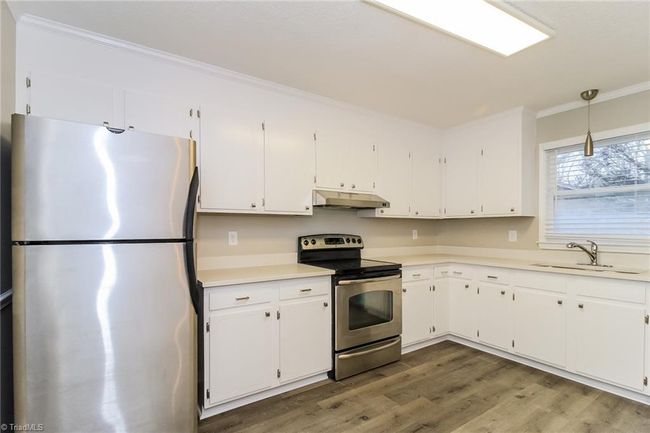 300 Scottsdale Ln, House other with 3 bedrooms, 3 bathrooms and null parking in Clemmons NC | Image 8