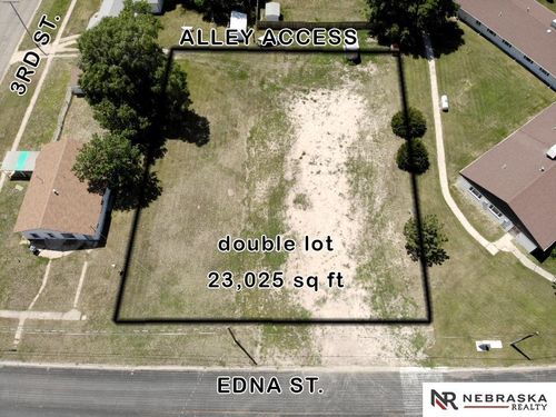 307 & 309 N Edna Street, Valentine, NE, 69201 | Card Image