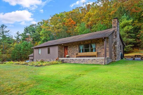 15468 Highland Tpke, Head Waters, VA, 24442-2221 | Card Image