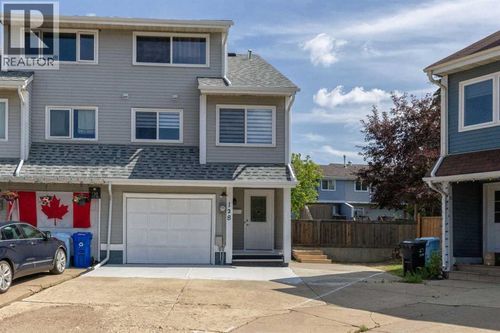 128 Wallace Pl, Fort Mcmurray, AB, T9H4P9 | Card Image