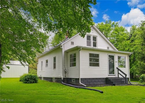 3187 Grenfall Rd, Norton, OH, 44203-5668 | Card Image