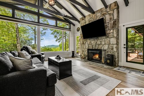 1135 Big Bearpen Rd, Highlands, NC, 28741-8479 | Card Image