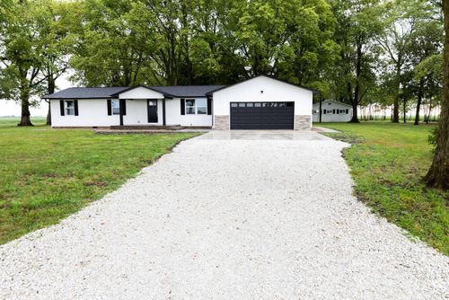 2296 County Road 1900 E, Urbana, IL, 61802-9743 | Card Image