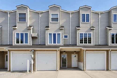 44 Girard Street, Staten Island, NY, 10307 | Card Image