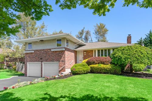 26 Mellow Ln, Jericho, NY, 11753-2214 | Card Image
