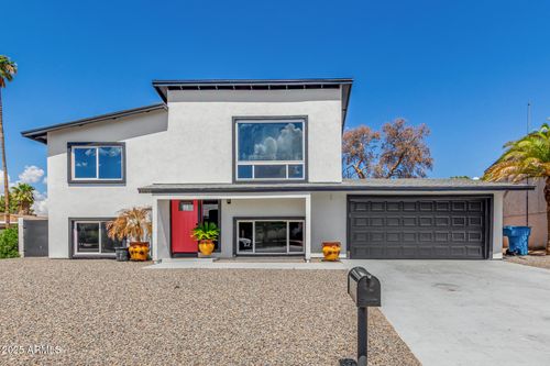 4530 W Paradise Dr, Glendale, AZ, 85304-3027 | Card Image