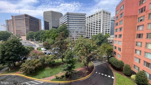 540-1121 Arlington Blvd, ARLINGTON, VA, 22209-3211 | Card Image