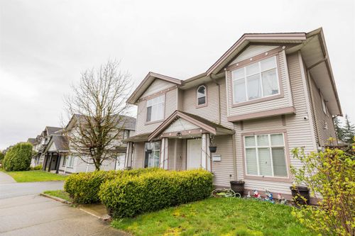 11537 240 St, Maple Ridge, BC, V2W1A3 | Card Image