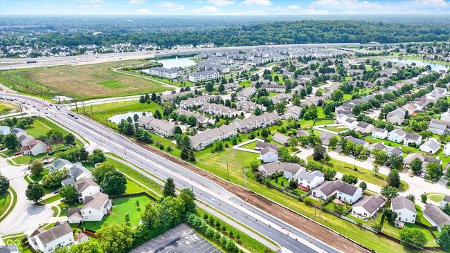 7022 Forrester Ln, Condo with 3 bedrooms, 3 bathrooms and null parking in Indianapolis IN | Image 48
