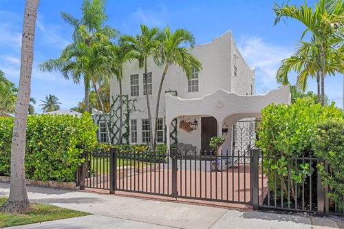 528 32nd St, West Palm Beach, FL, 33407-4812 | Card Image