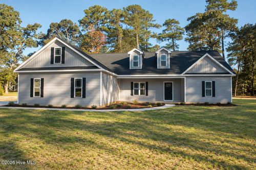 102 North Court, La Grange, NC, 28551 | Card Image